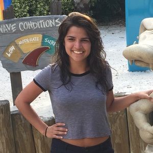 Meet your Posher, Melissa